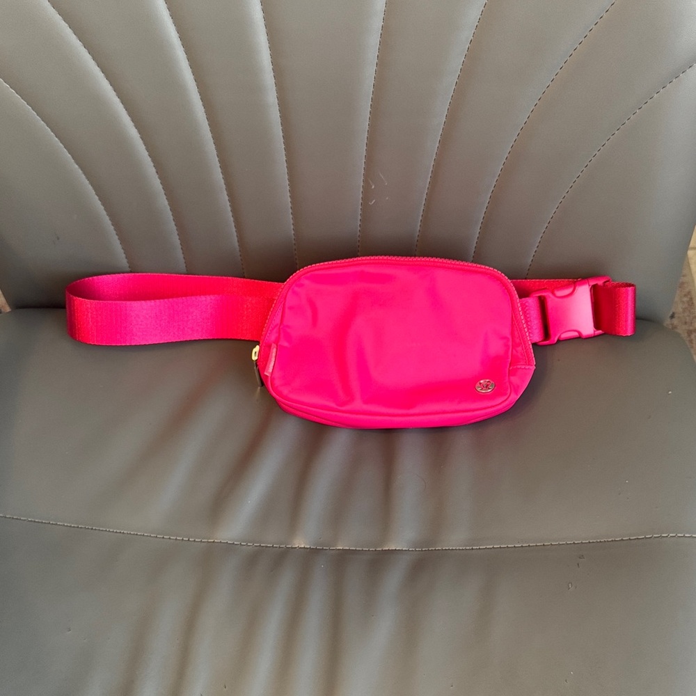 Lululemon Pink Belt Bag - Lipgloss Color
